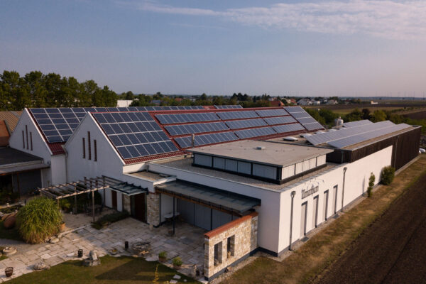 Weingut PV-Anlage